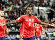 开云棋牌平台-阿森纳队拟签下新中场球员，加强中场实力