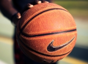 棋牌游戏-绿茵场上的勇士与马刺，德甲争冠焦点战中的战术封锁哲学