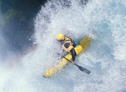 开云棋牌平台-赛道与球场的双重奏，布克接管F1揭幕战，辽宁队狂胜太阳