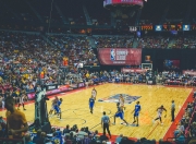 开云棋牌官方-英格拉姆的指挥家之夜，NBA总决赛的节奏诗篇