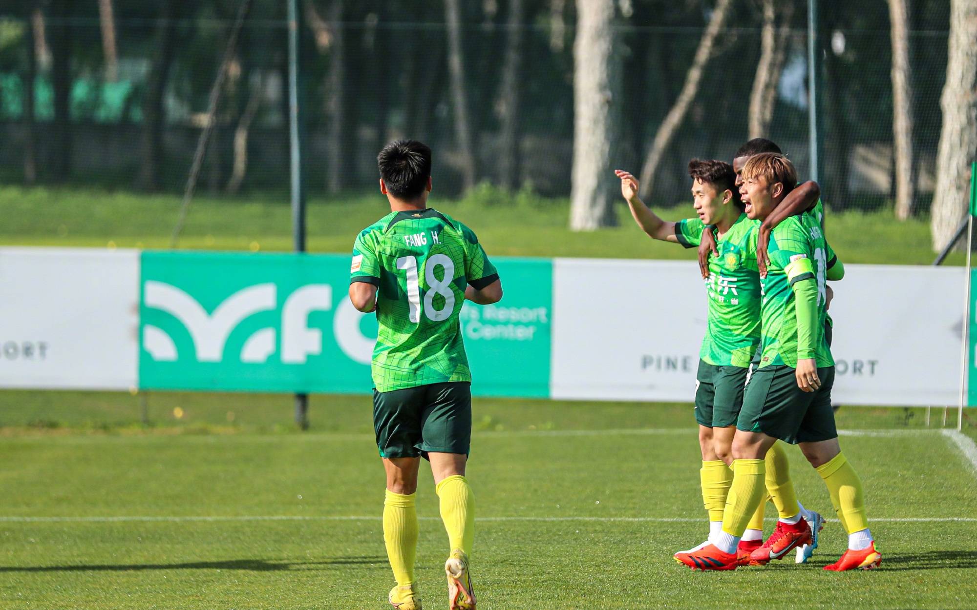 包含国安主帅谢幕胜利,球队士气高昂展现强势的词条 包含国安主帅谢幕胜利,球队士气高昂展现强势的词条