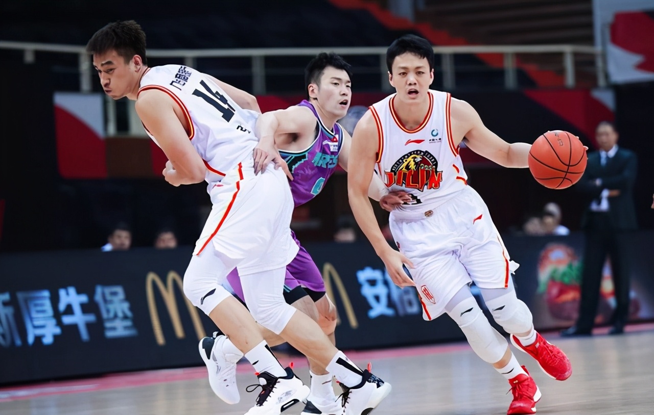 关于中国男篮碾压快船，哈里斯一己之力扛起全队的信息