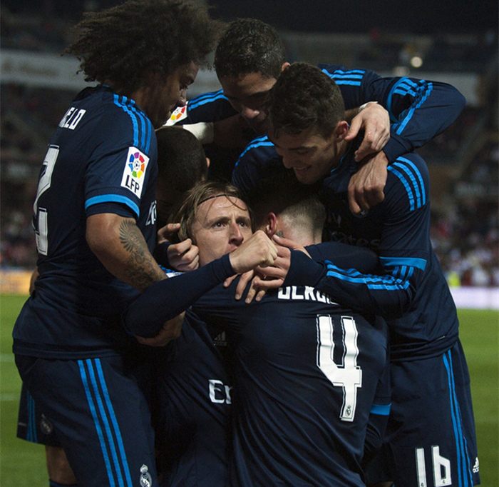 关于西班牙巴塞罗那赢得胜利收割积分的信息