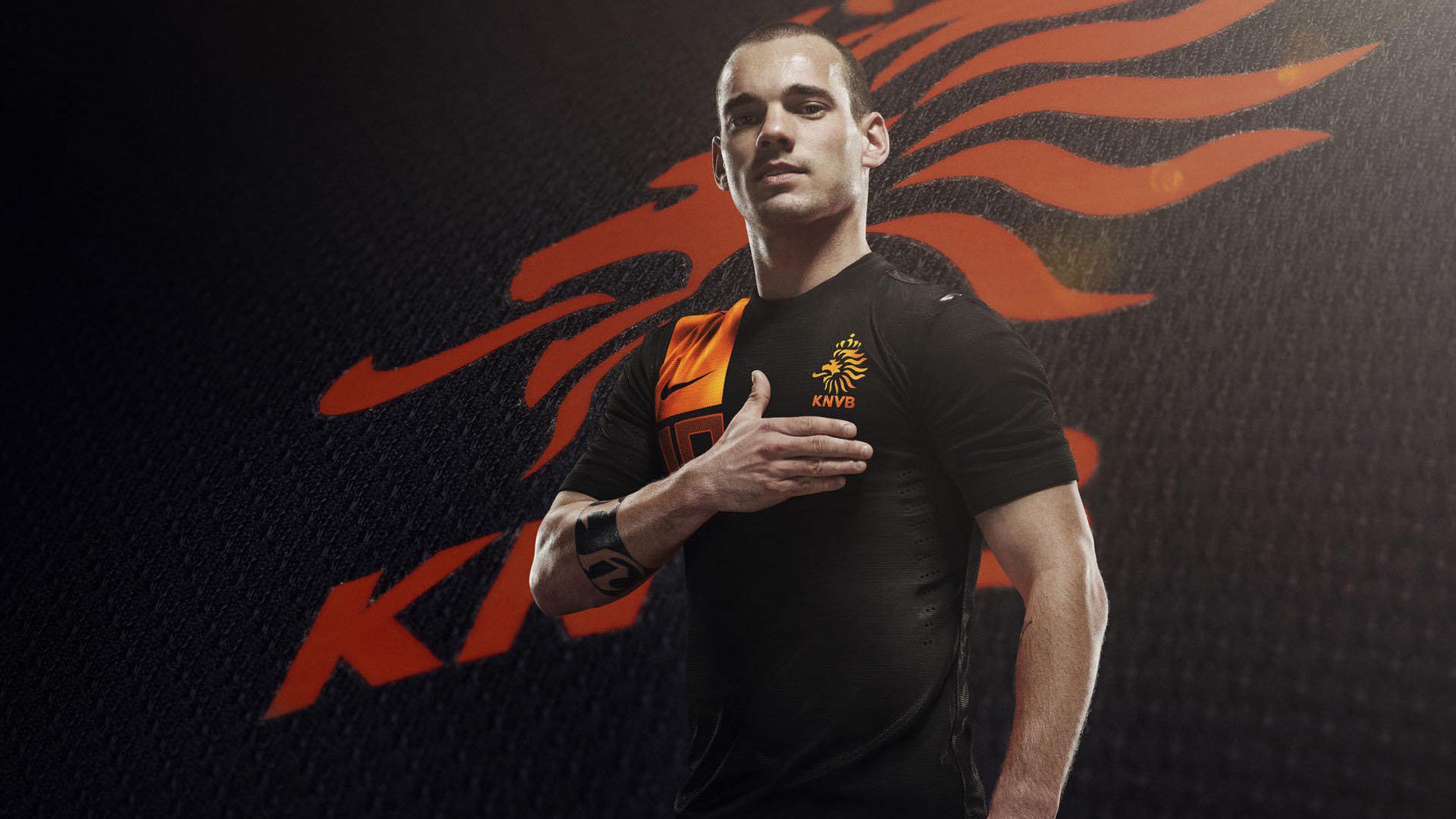 赛道与绿茵场，当F1争冠战火遇上勒沃库森狂胜