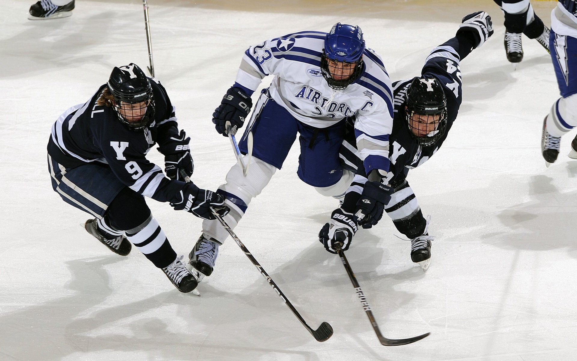 戈贝尔筑起禁飞区,老鹰全面压制步行者锁定胜局
